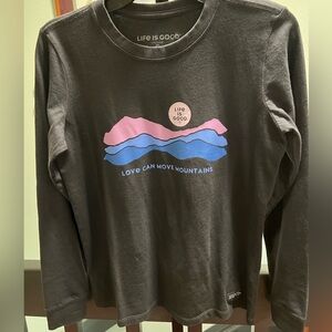 NWOT Life Is Good Women's Black Crusher Tee “Love can move mountains” #219